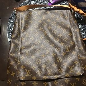 Louis Vuitton Large Crossbody Salsa Musette GM